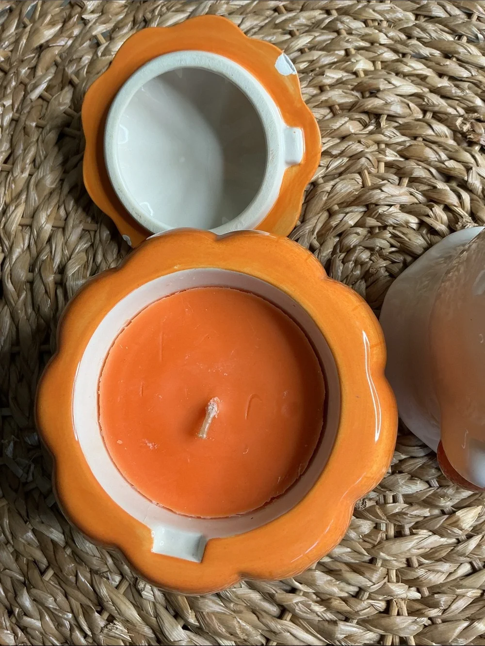 N/A charming orange